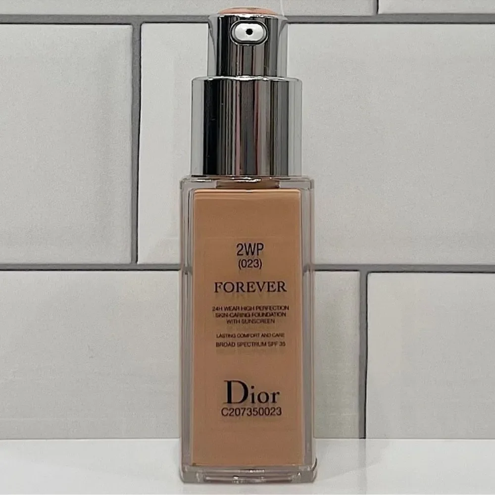 Dior 2WP Warm Peach Light (023) Forever Foundation .67oz